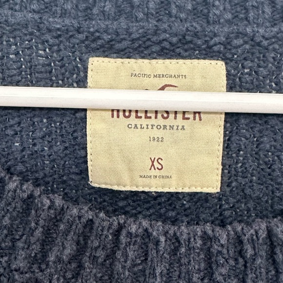 Vintage Y2K Hollister XS Navy Knit Stripe Sweater | Cozy Classic | Send Offer! - Picture 2 of 4